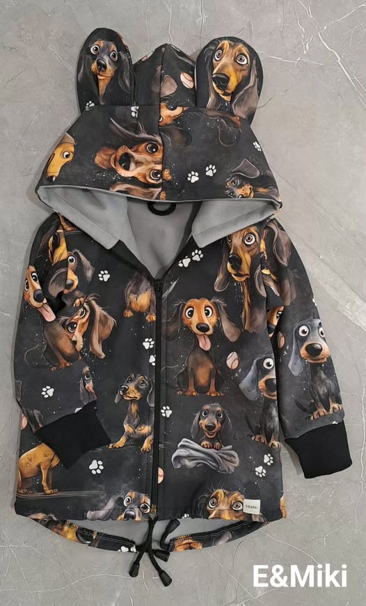 Kurtka softshell ocieplana wodoodporna.